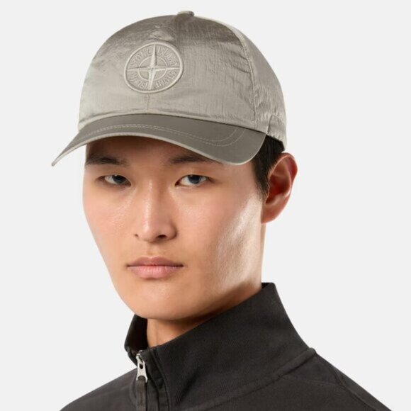 Stone Island NYLON METAL IN ECONYL Compass Patch Cap Grey Silver - Picture 10 of 10